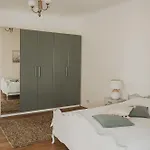 Dreamy High-ceiling In The Centre Apartamento *