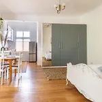 Dreamy High-ceiling In The Centre Apartamento