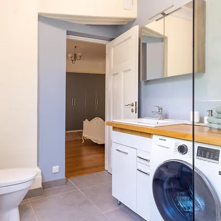 Dreamy High-ceiling In The Centre Lejlighed Pärnu