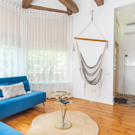 Lejlighed Dreamy High-ceiling In The Centre