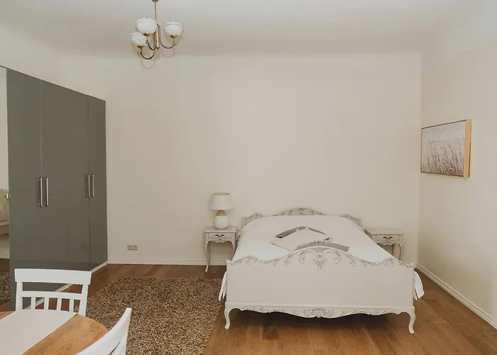 Apartment Dreamy High-ceiling In The Centre Parnu